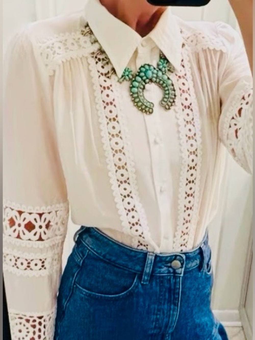 blue b. White Lace-Trim Button-Up Shirt with puff sleeves. Size Small
